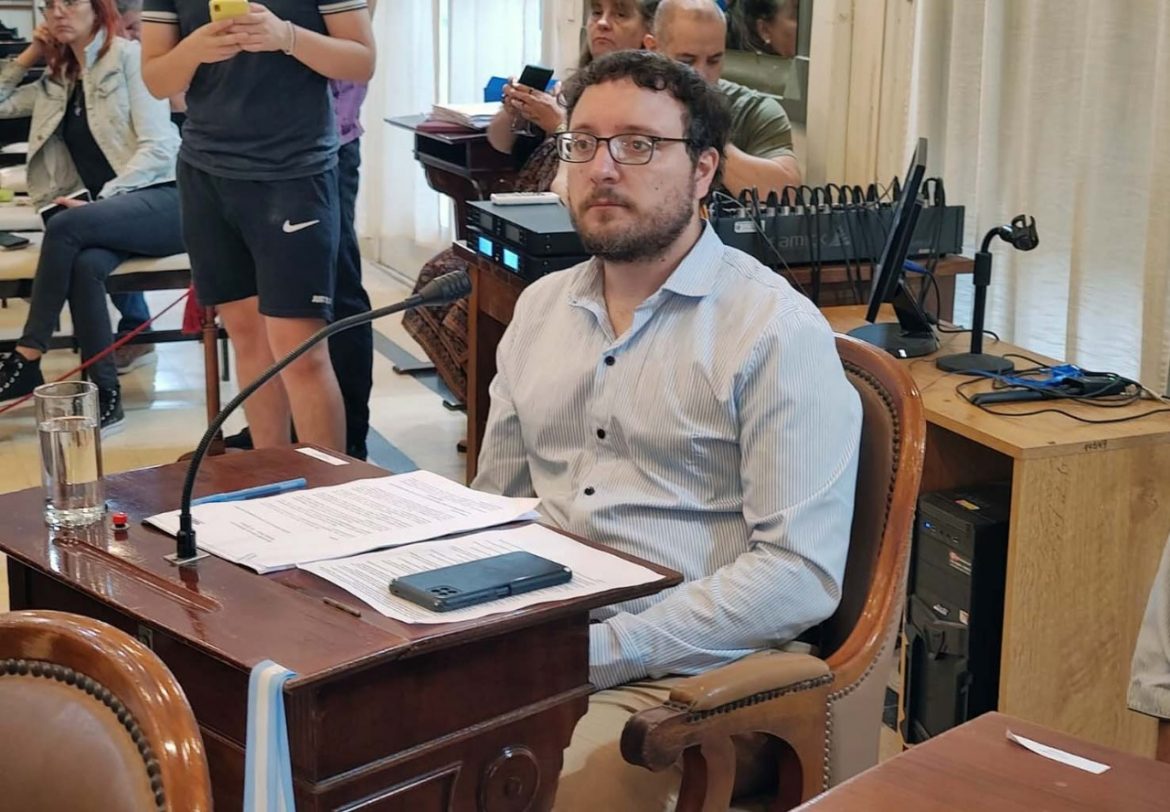 DNU: “Llama la atención que Kroneberger vote algo inconstitucional y se haga el distraído por las consecuencias que genera”