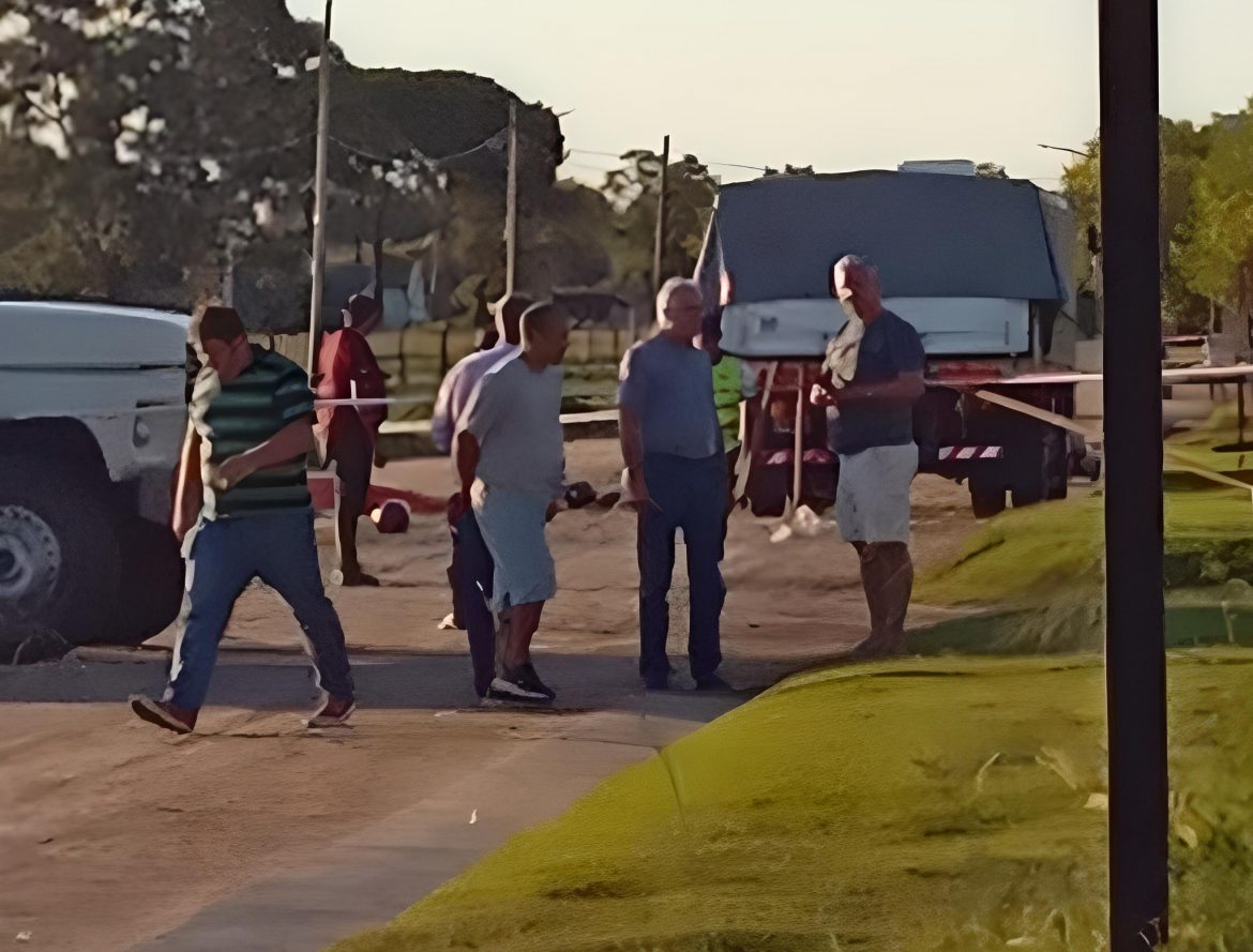 Quemú: chocó contra un camión estacionado y murió