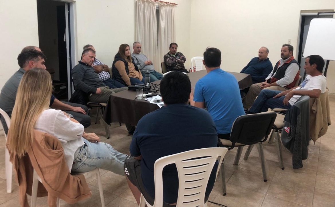 Comerciantes, alarmados en Quemú: cooperativa explicó cómo se compone la nueva tarifa