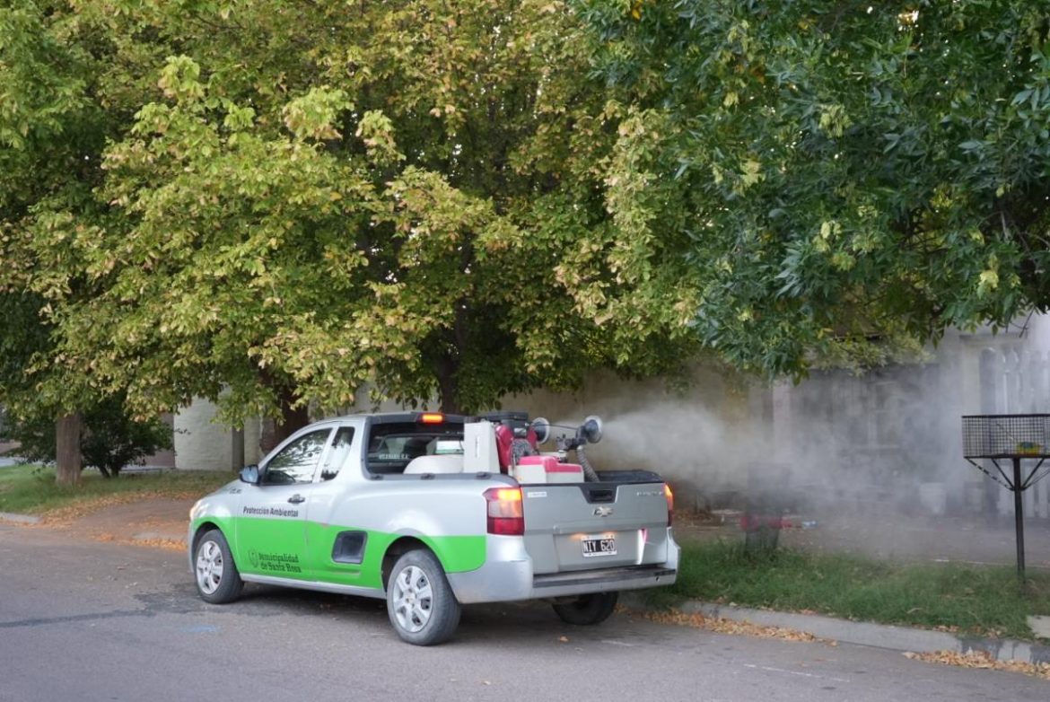 Continúan las fumigaciones por casos de dengue en Santa Rosa
