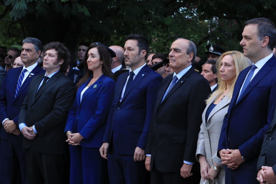 En el homenaje por Malvinas, Milei convocó a la “reconciliación” con las Fuerzas Armadas