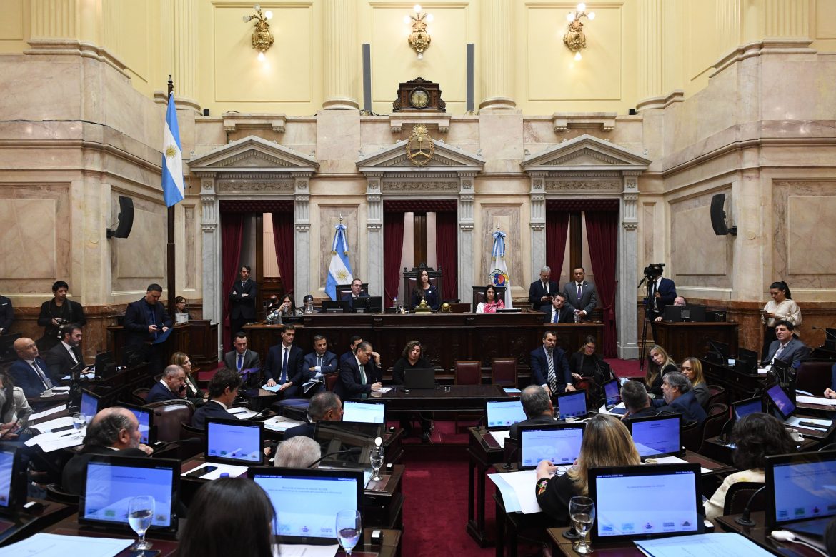 Los senadores se aumentaron los sueldos: pasarán a cobrar en mano unos $4 millones