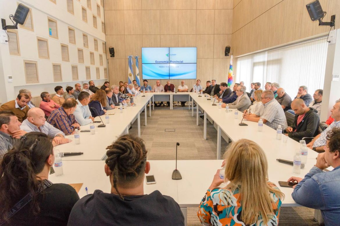 Ziliotto y 66 gremios analizaron cómo impacta la economía nacional en los pampeanos