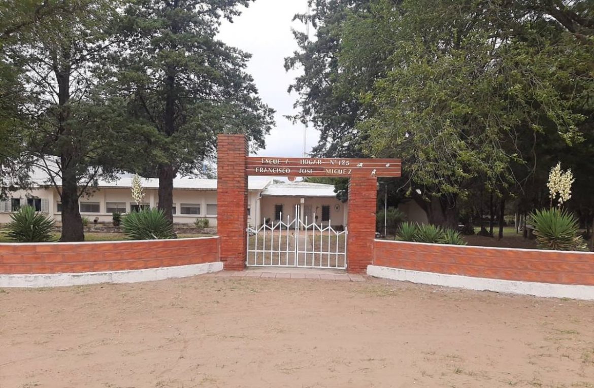 El rol clave de la Escuela Hogar de Chapalcó en medio de una merma de la población rural