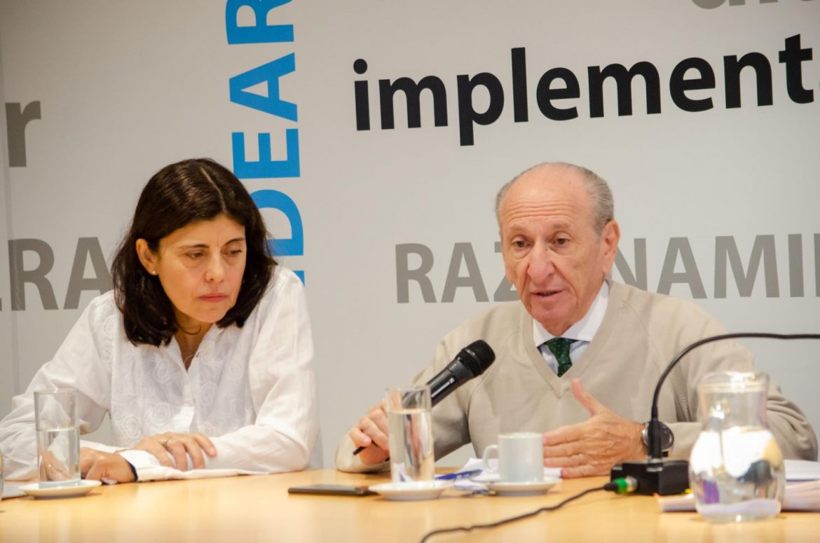 Kohan: si se define vacunar contra el dengue, en La Pampa no se haría en forma masiva