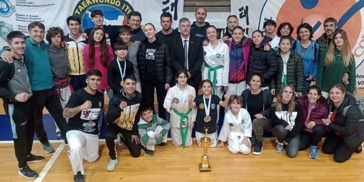 Deportistas de Quemú asistieron a copa internacional en Misiones