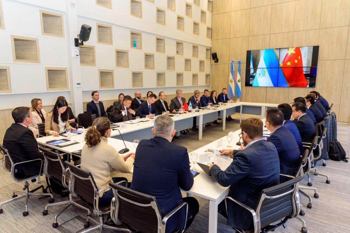 Cinco empresas gigantes chinas, reunidas con Ziliotto