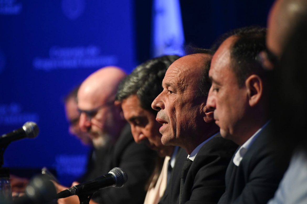 La Pampa coló el reclamo por el Atuel en Mendoza, frente a los ministros Bullrich y Petri