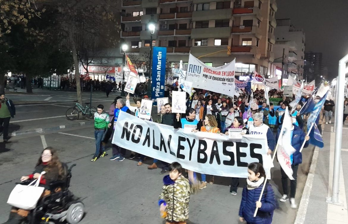 En Santa Rosa, manifestación contra la Ley de Bases