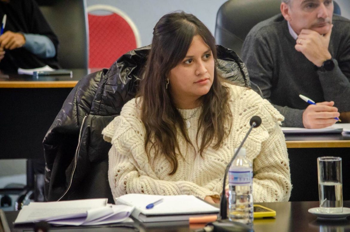 El gremialista Acosta amenazó con “escrachar” a legisladores y desde el PRO le contestaron