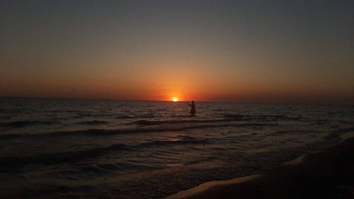 Casa de Piedra: por la gran afluencia de pescadores ahora hay que sacar permisos de pesca
