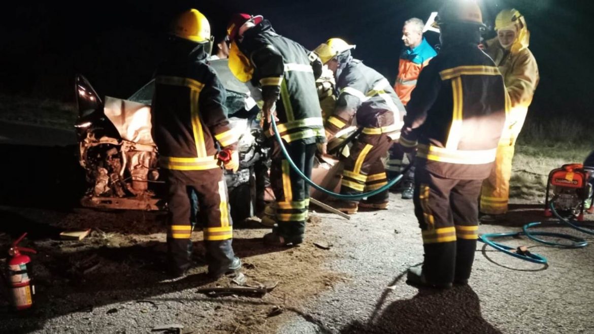 Choque frontal en cercanías de La Pastoril: 13 personas accidentadas