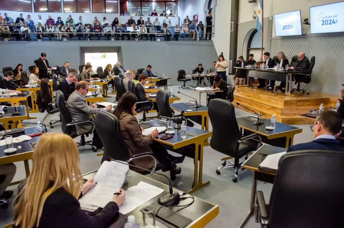 Chisporroteos en los diputados de la UCR por el cuórum en la ley de El Medanito