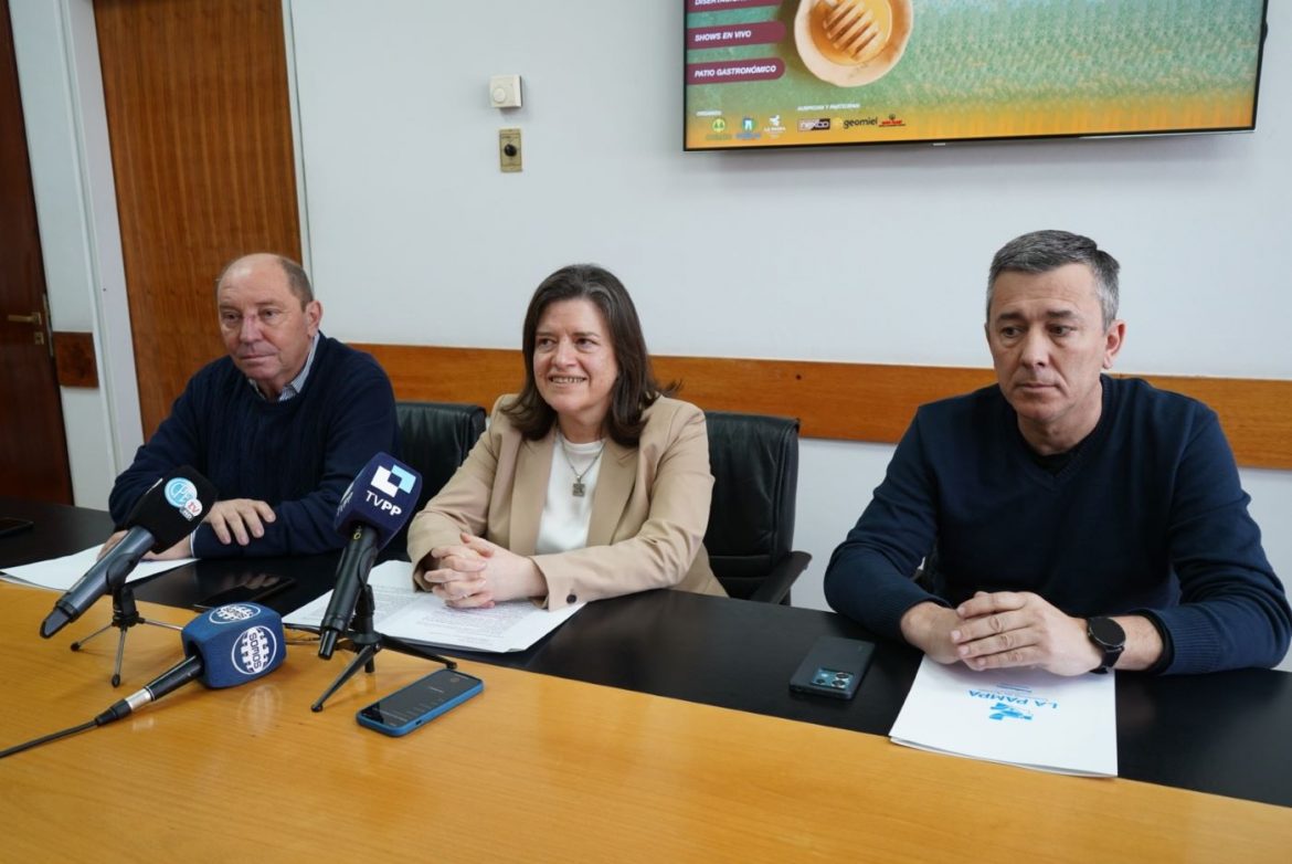 El sábado 10, la Expo Apícola 2024 de Doblas