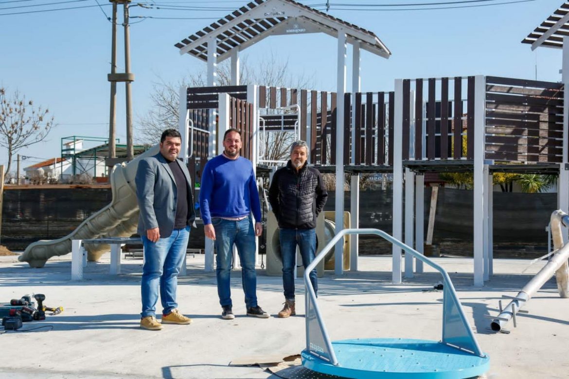 Con la instalación de juegos, se acerca la culminación del Parque Lineal