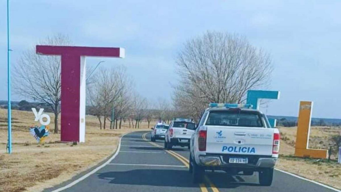 Allanan tres viviendas en Telén y recuperan ruedas sustraídas en Victorica