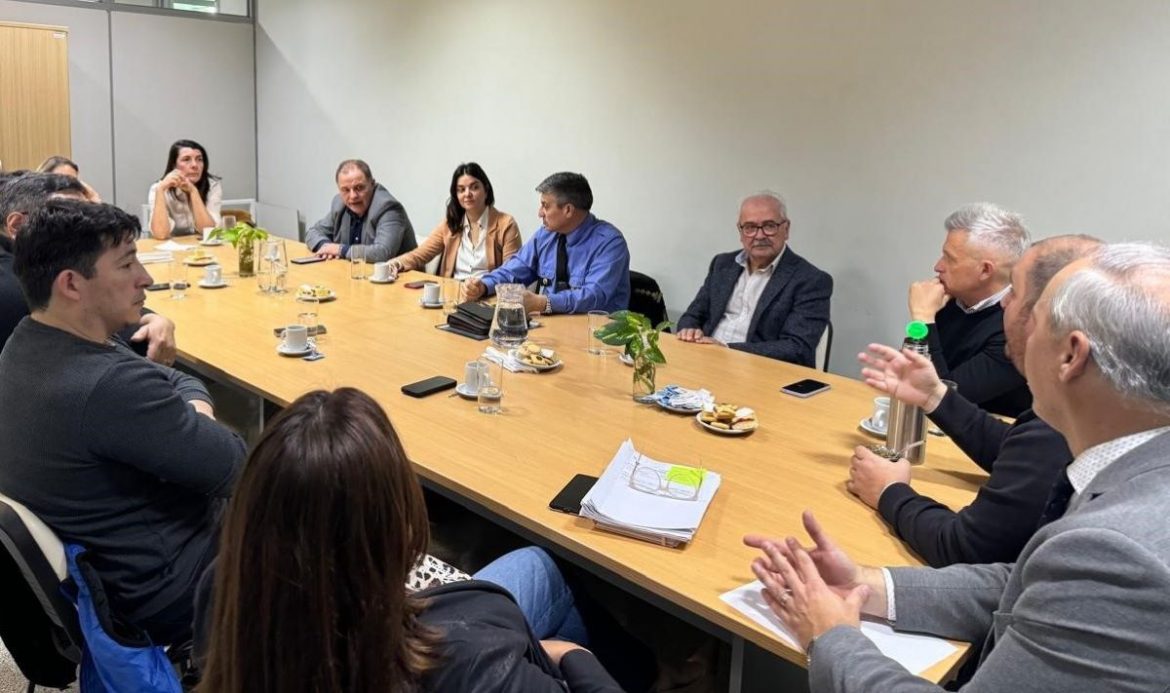 Por casos de robos y amenazas en estaciones de servicio, reunión entre fiscales y empresarios