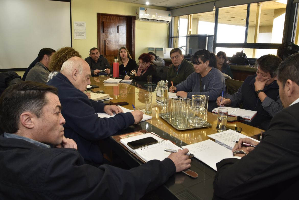 El Gobierno provincial confirmó que el salario mínimo garantizado es de 800 mil pesos