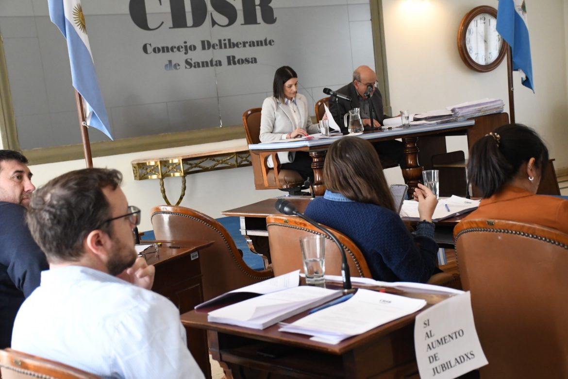 Se levantó la sesión del concejo cuando la oposición intentó tratar sobre tablas el pedido de audiencia pública por la RTO