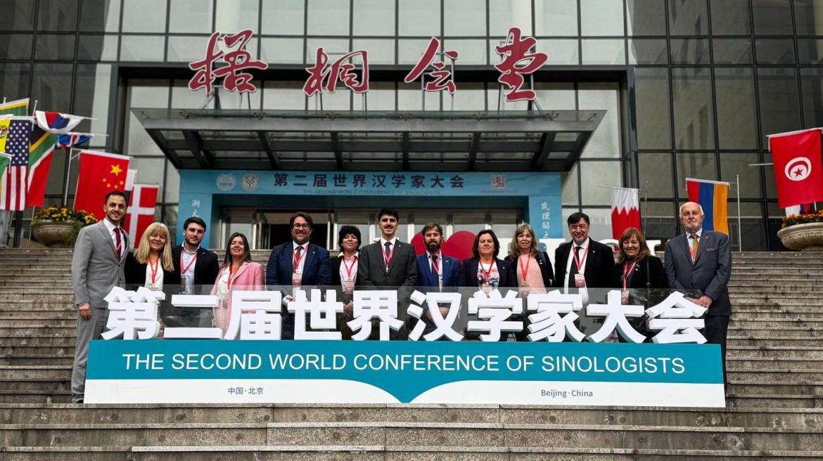 Fernanda en China: la intendenta representa a Pico en una jornada del Consejo Mundial de Sinólogos