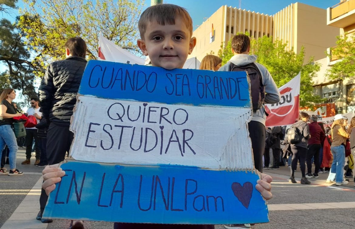 Los rectores rechazaron el Presupuesto 2026 y advirtieron que “consolida el ajuste universitario”