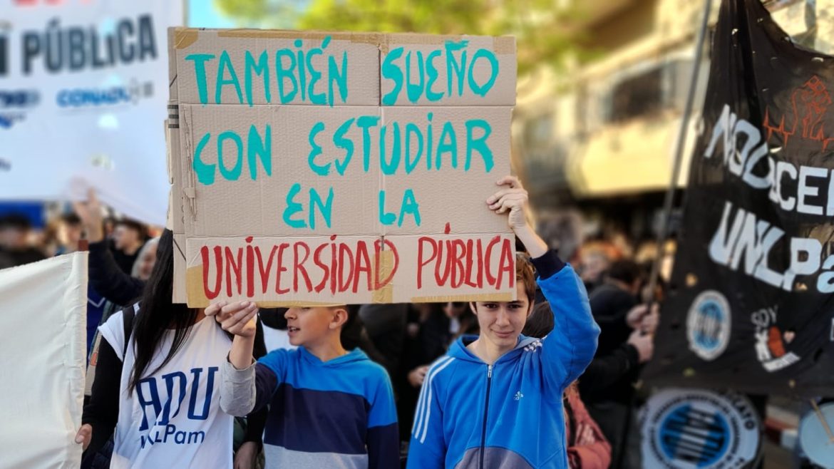 Las universidades anunciaron una nueva marcha federal si vetan la ley de financiamiento