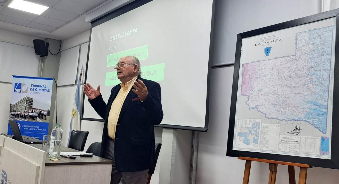 El TdeC reconoció la labor del agrimensor Horacio Mazzaferro