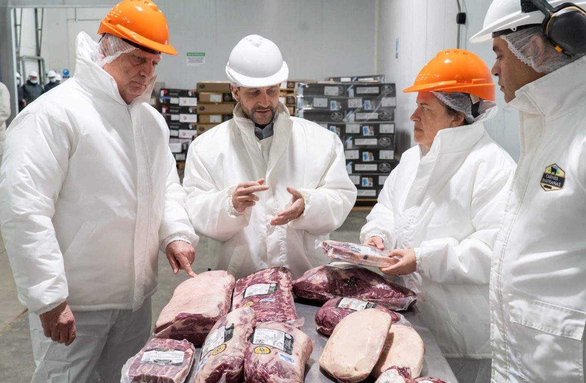 Ziliotto recorrió la ampliación del Frigorífico Carnes Pampeanas