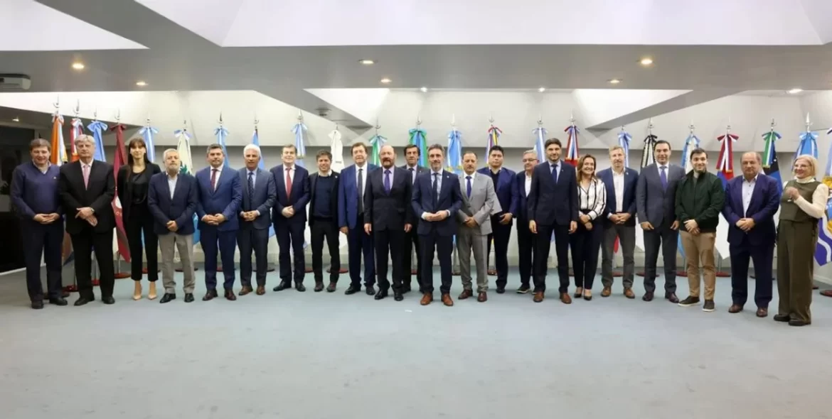 Este martes, los gobernadores se reúnen en el CFI preocupados por el derrumbe de la coparticipación