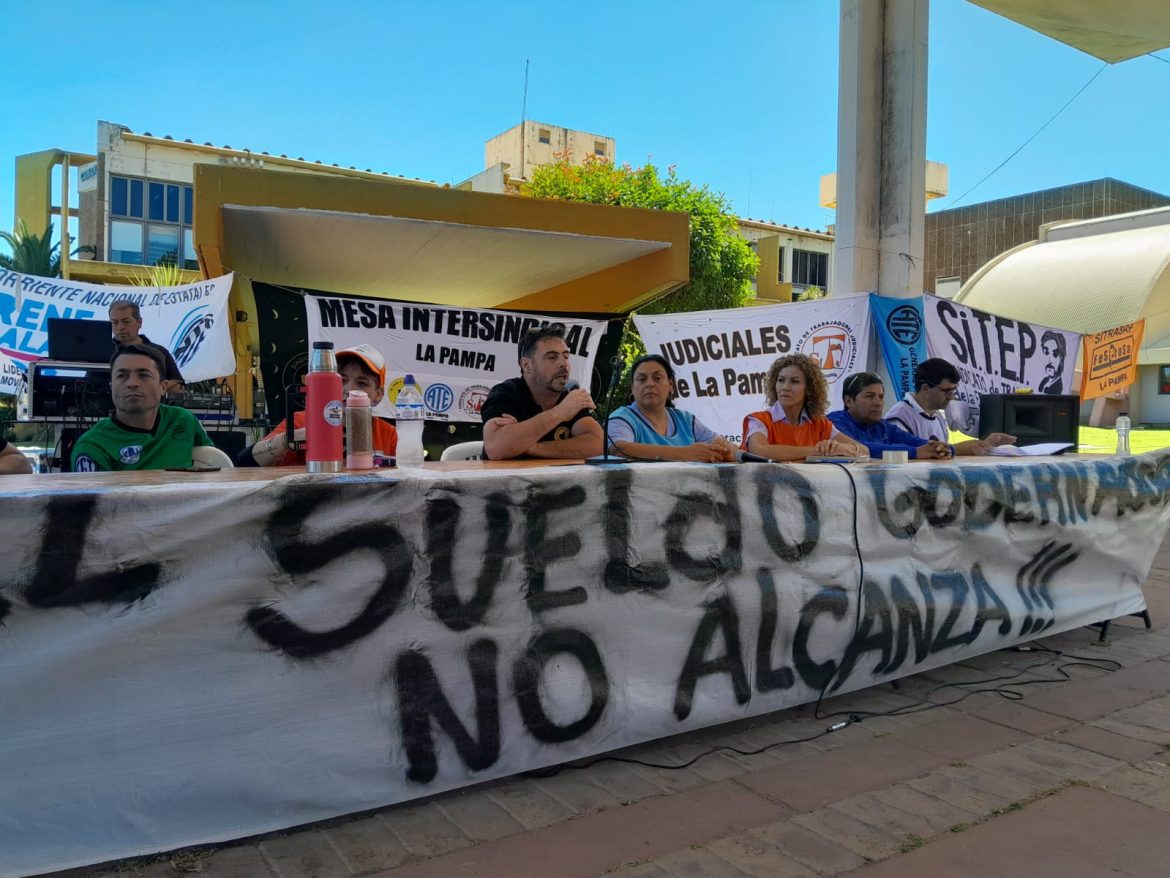 Grieta en la Intersindical: Sipos se baja del paro del 28 y los legislativos hacen retranca