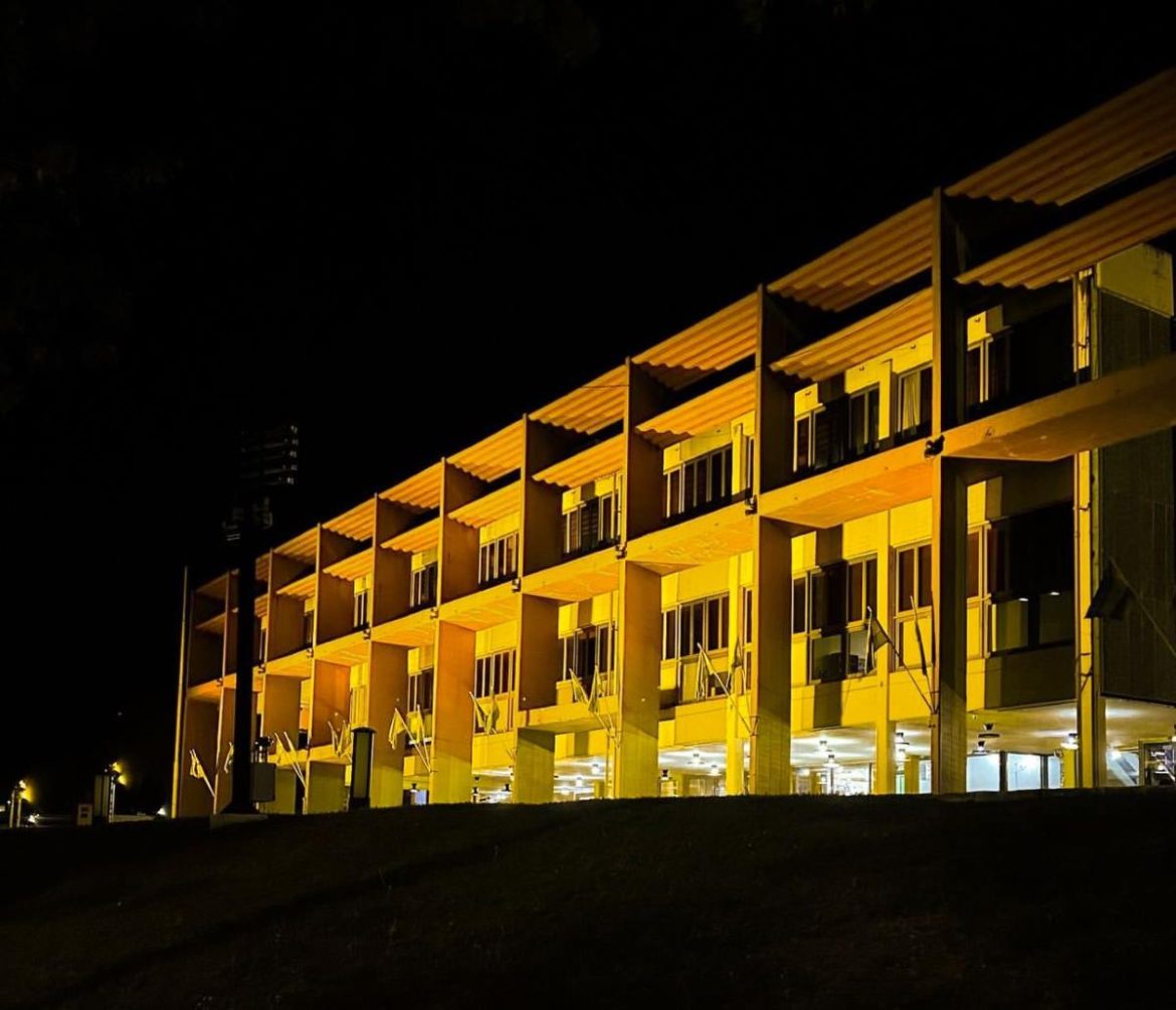 Día de la Víctima por Siniestro Vial: la Legislatura, los hospitales Centeno y Favaloro y hasta la CPE, iluminados de amarillo