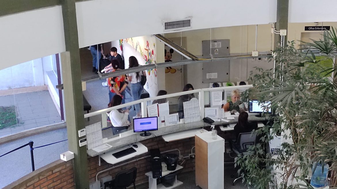 Bajo acatamiento al paro impulsado por la Intersindical