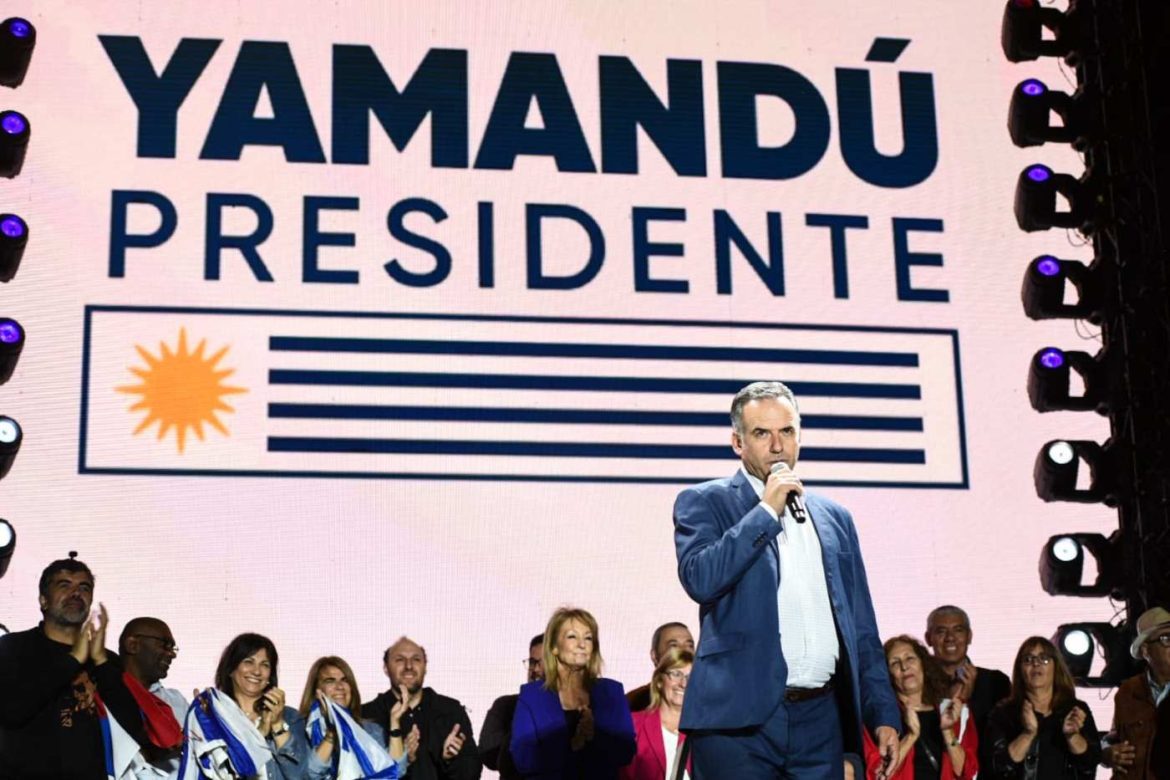 Ganó la izquierda: Yamandú Orsi será el nuevo presidente de Uruguay
