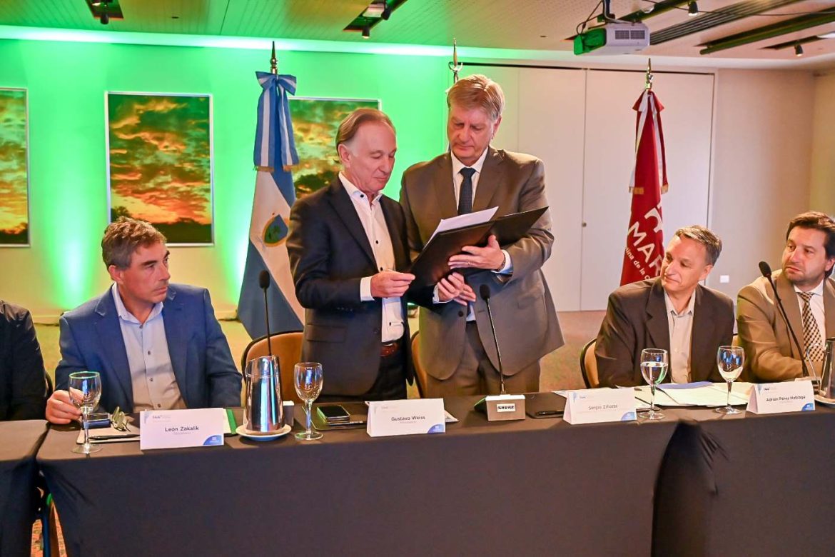 Weiss elogió inversión de obra pública en La Pampa y dijo que la motosierra de Milei “impactó fuerte” en las empresas