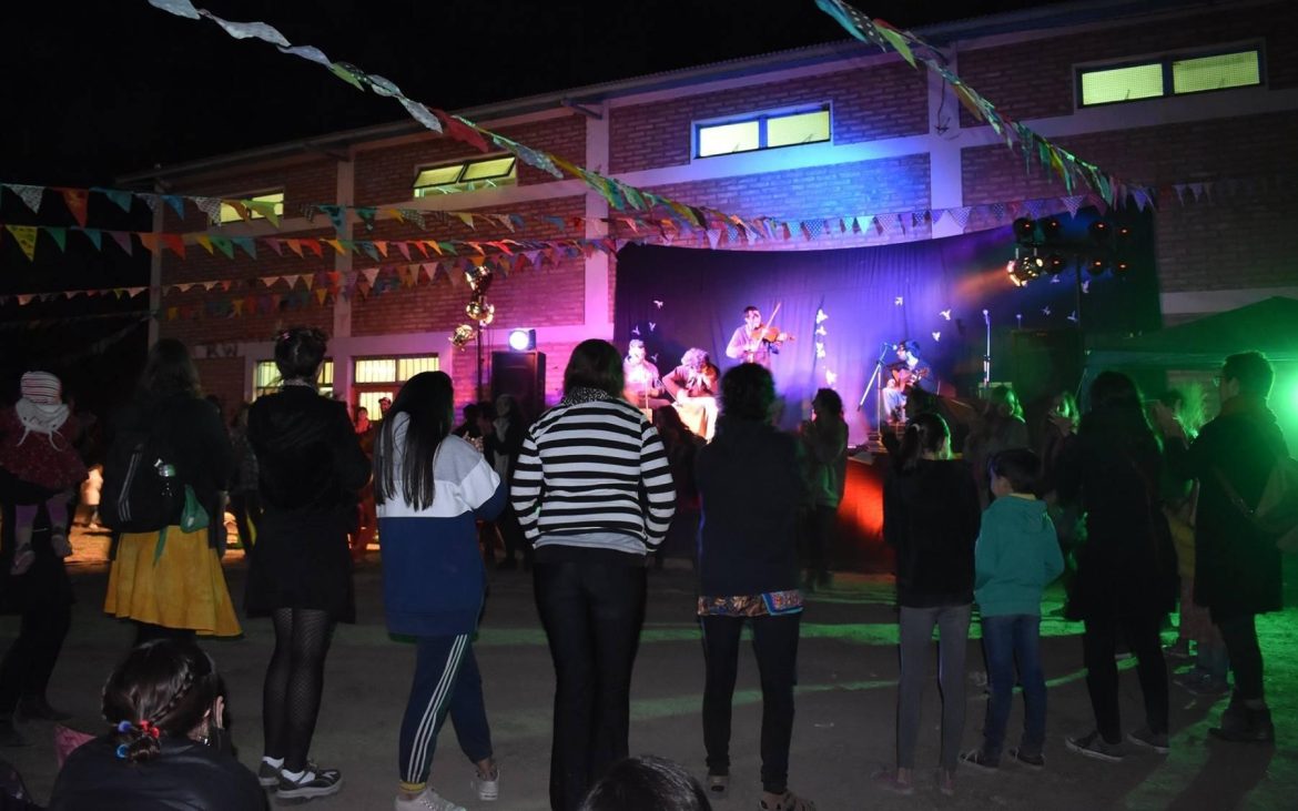 Santa Rosa: la biblioteca Teresa Pérez celebra sus 16 años con una fiesta popular