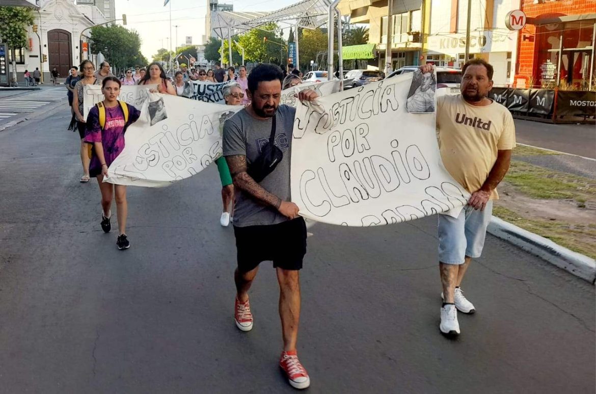 Fiscales confirmaron dos imputaciones por la muerte de los operarios en una boca de registro: “Hubo inobservancia en los controles”