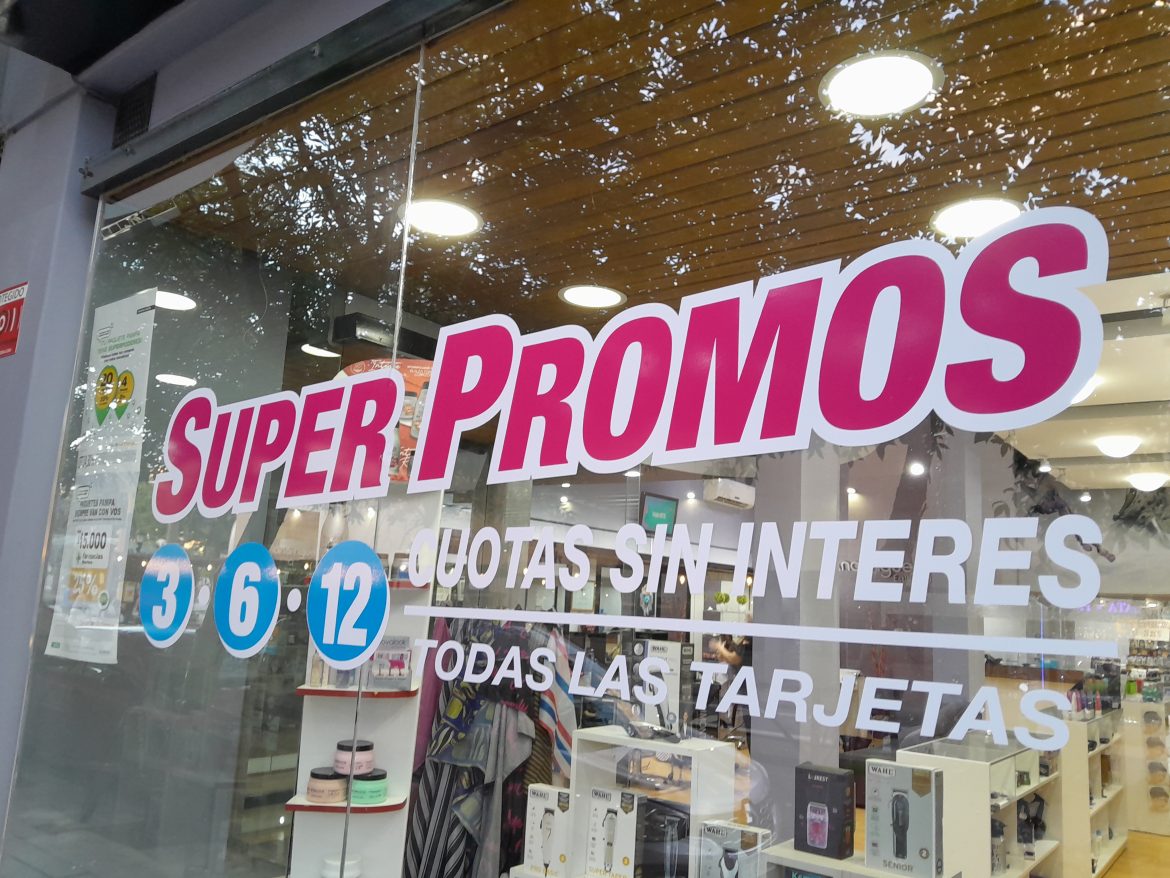 Para tratar de alentar el consumo, en comercios céntricos de Santa Rosa volvieron las 3, 6 y 12 cuotas sin interés