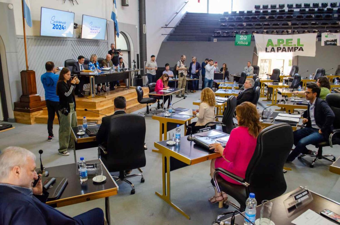 Sin mayores cambios, el peronismo manda borrador a opositores del proyecto de El Medanito