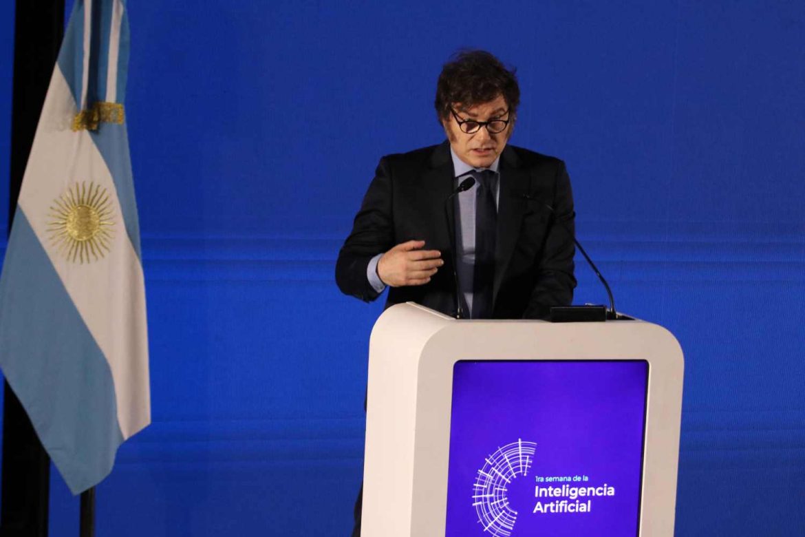 Dólar, inflación y deuda: los cambios en el primer año de gestión de Javier Milei