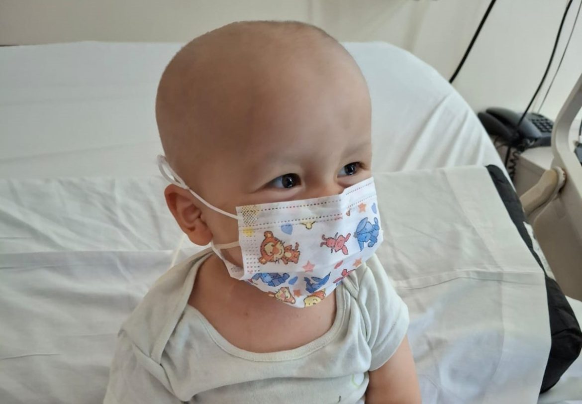 Todo un pueblo pendiente de Vitto, el bebé pampeano que recibió un trasplante de hígado