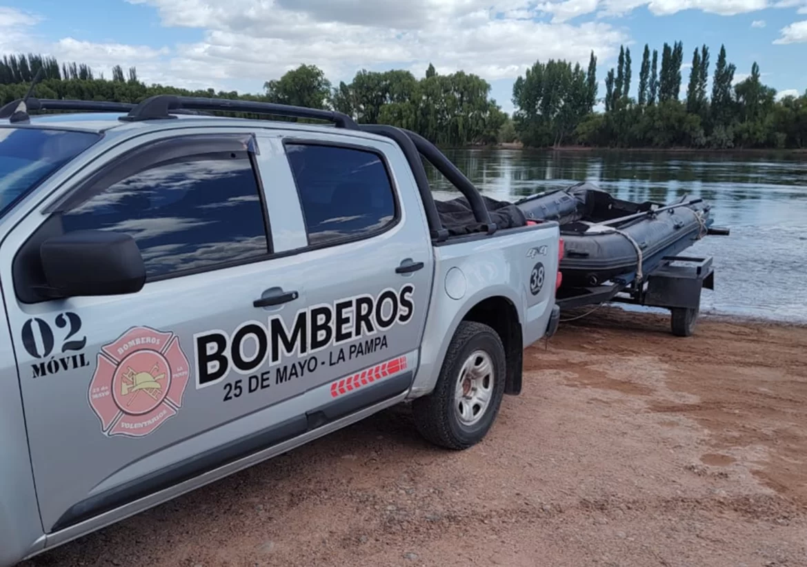 Bomberos pampeanos se suman a la búsqueda de nena en el río Limay