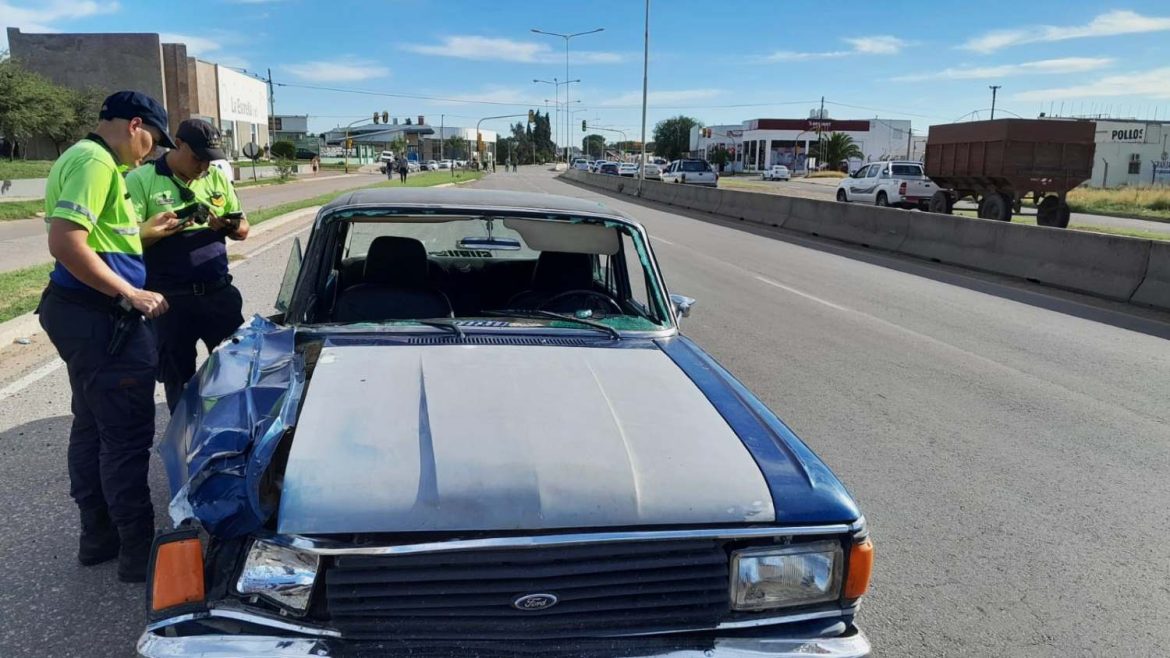 Una joven murió al ser atropellada en la circunvalación de Santa Rosa