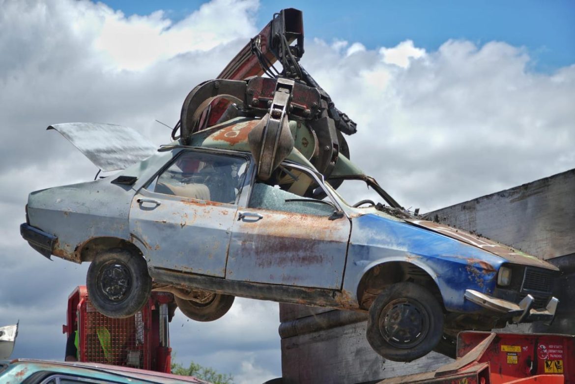 La Justicia compactará 45 autos y camionetas en Santa Rosa: publicaron el listado