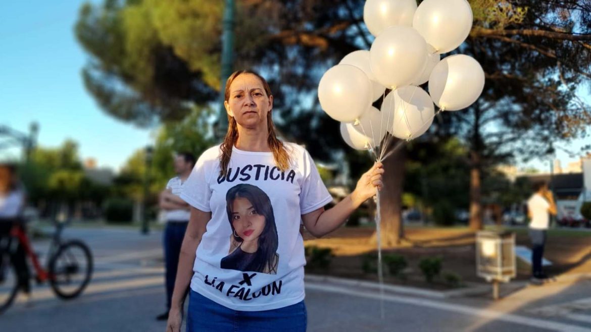 La familia de Lía Falcón celebra resolución del TIP y reclama que le pongan fecha al juicio