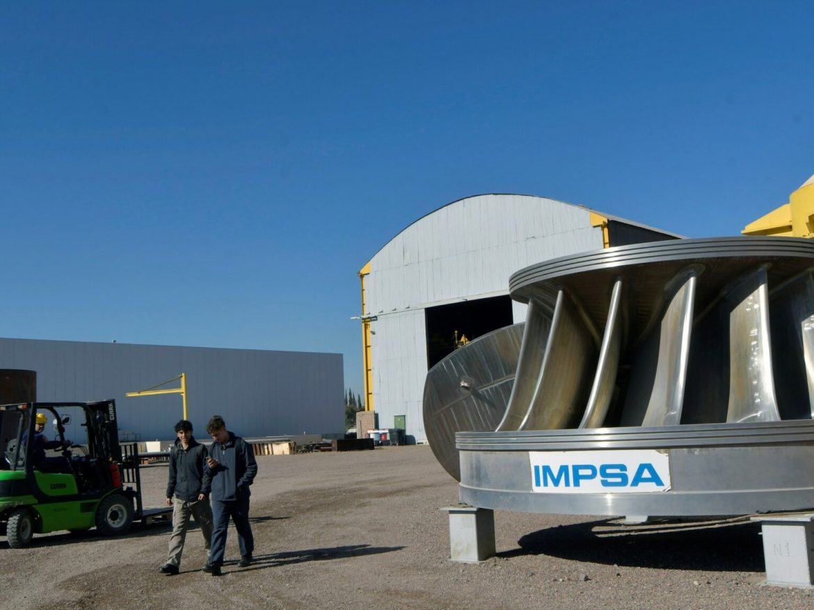 Milei avanza con la primera privatización de una empresa estatal: la metalúrgica Impsa