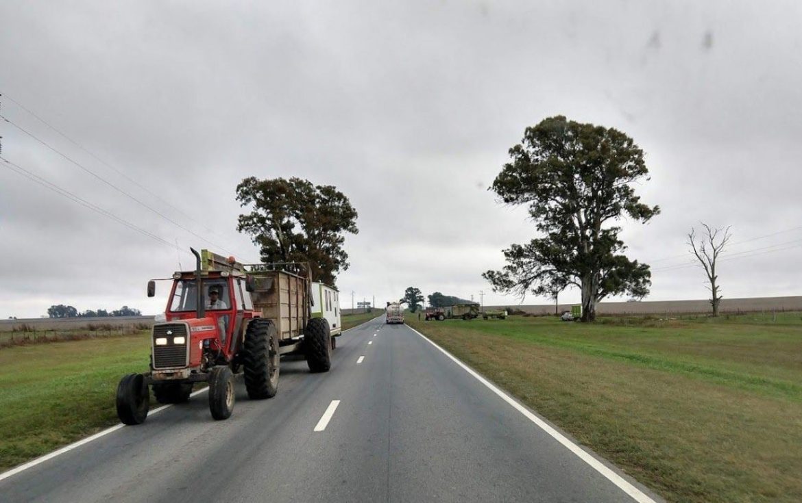 Estas son las recomendaciones para la circulación segura de maquinaria agrícola en las rutas