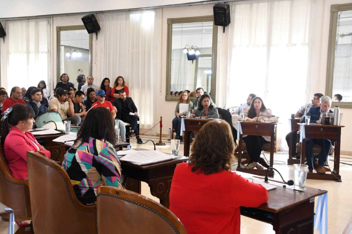 El peronismo votó la ordenanza para llevar electricidad a los barrios populares El Nuevo Salitral, Micaela y El Amanecer