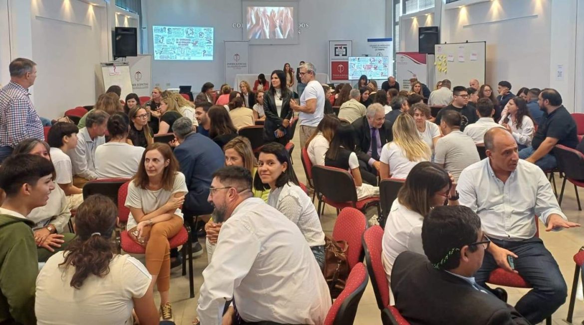 La Justicia dio la cara ante la gente: cuestionamientos en lo que ven mal del servicio