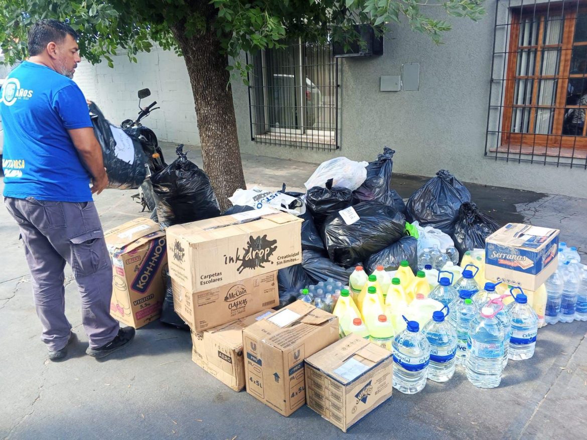 Peña boquense de Santa Rosa envió donaciones a Bahía Blanca