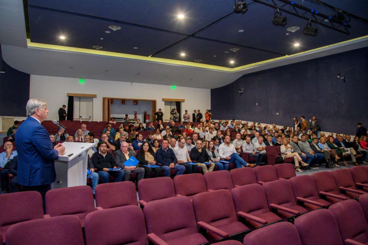 Preocupación de Ziliotto y los 80 intendentes: según el CFI, la coparticipación baja 6 puntos en 2025